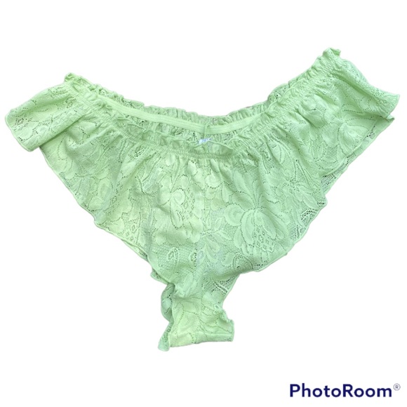 UO Out From Under AMIE LACE SHORTY SHORTS 
Intimates Panty Lace Shorts ⭐️ - Picture 11 of 12